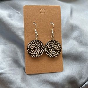 Leopard print round drop earrings